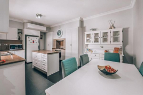 Victorian Cottage in the Heart of Bendigo CBD